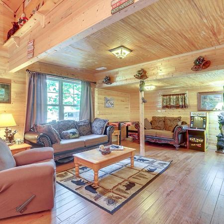 Just Fur Relaxin Sevierville Cabin With Hot Tub! المظهر الخارجي الصورة
