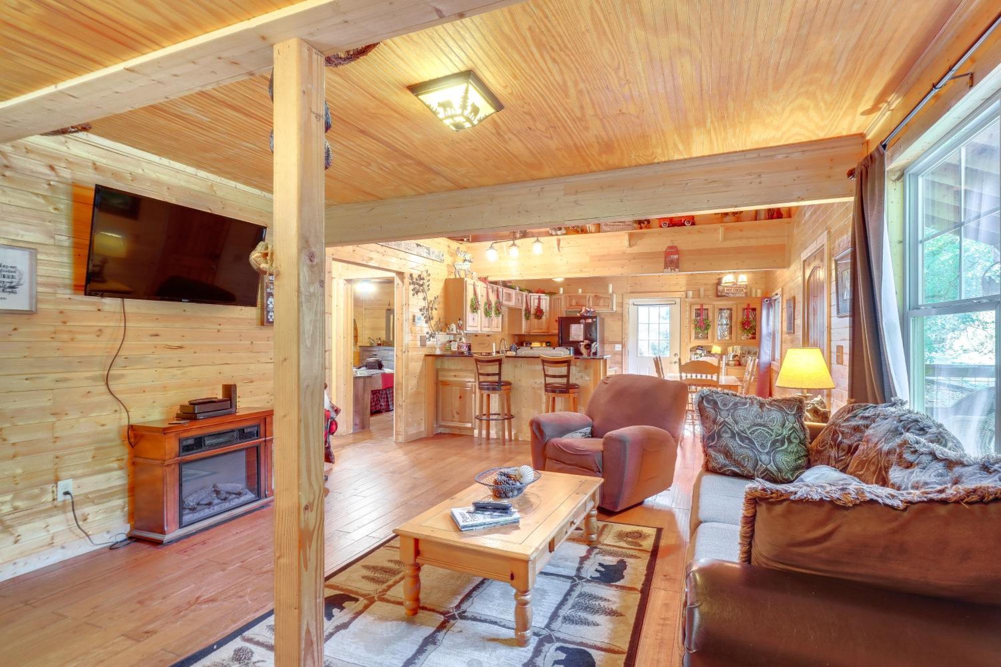 Just Fur Relaxin Sevierville Cabin With Hot Tub! المظهر الخارجي الصورة