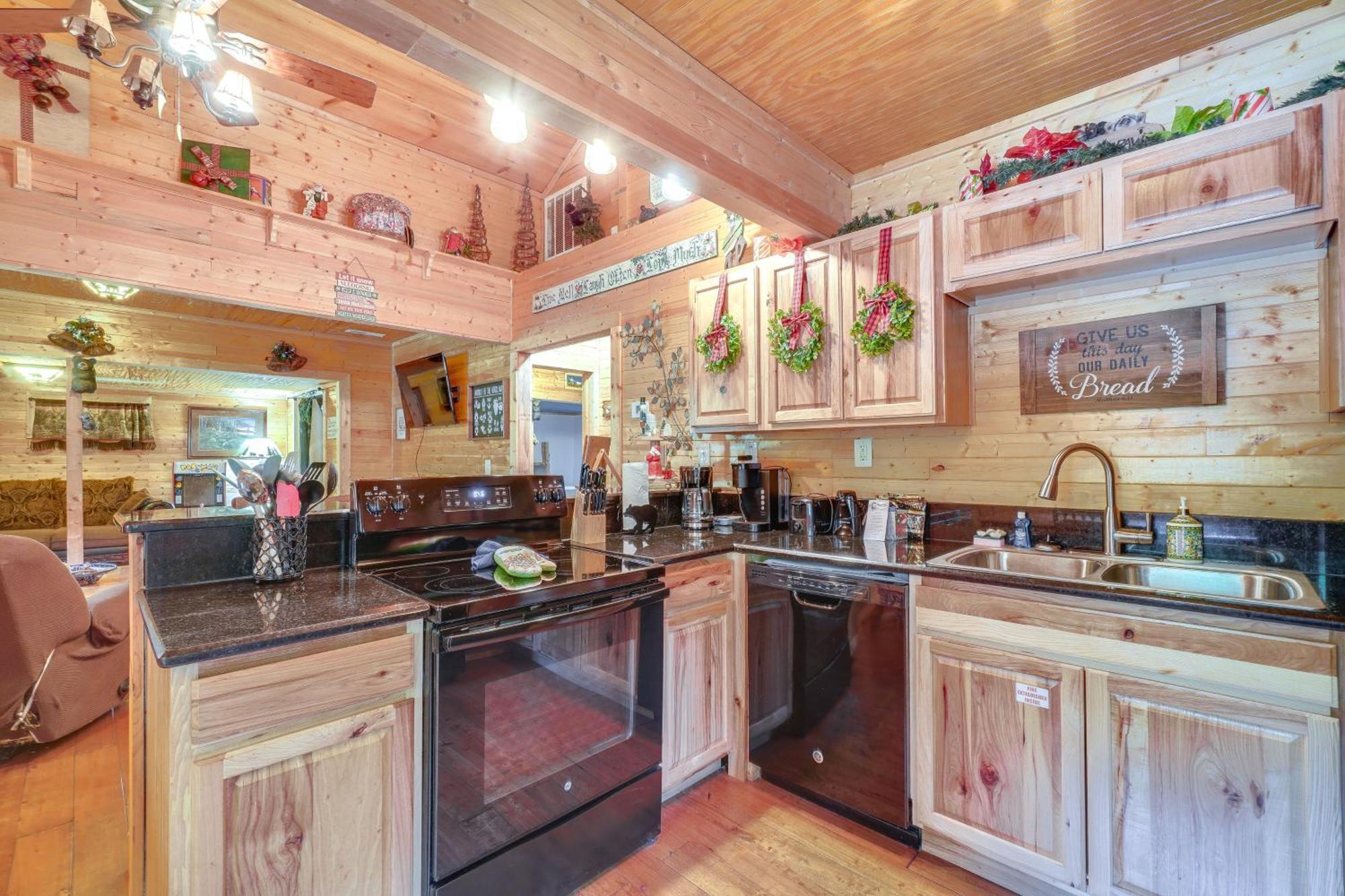 Just Fur Relaxin Sevierville Cabin With Hot Tub! المظهر الخارجي الصورة